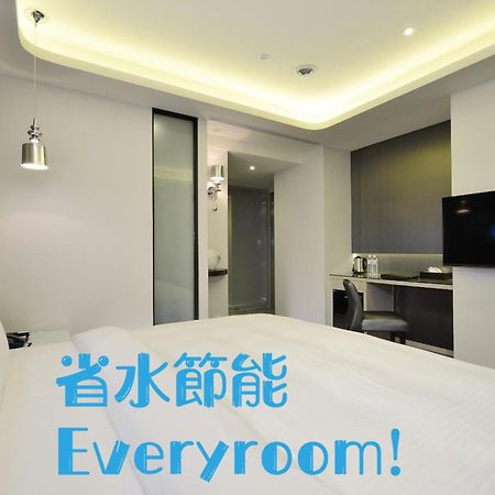 Stay Hotel - Taichung Yizhong מראה חיצוני תמונה