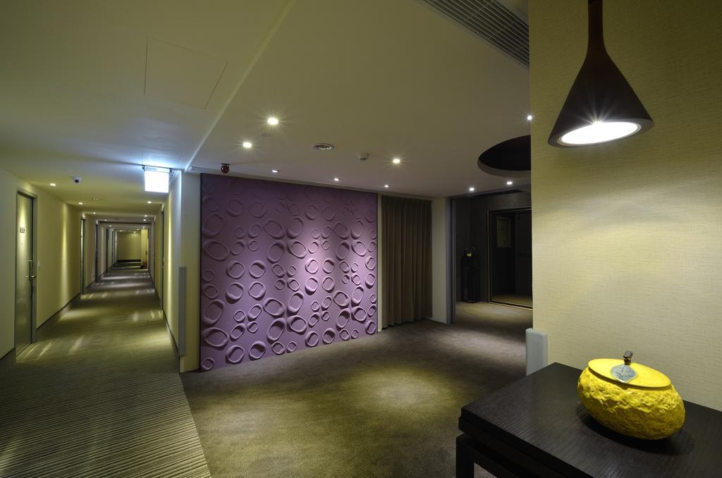 Stay Hotel - Taichung Yizhong מראה חיצוני תמונה