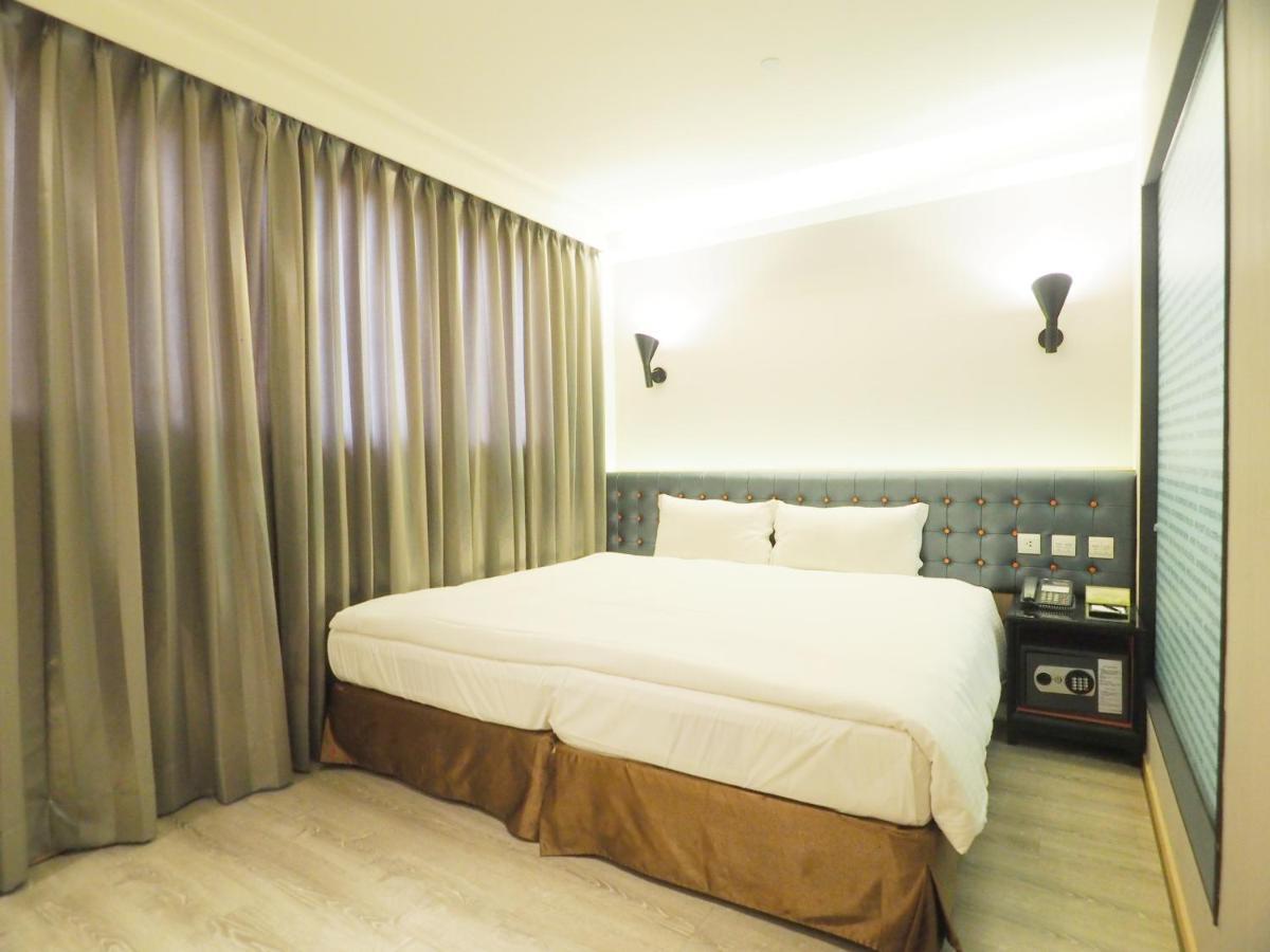 Stay Hotel - Taichung Yizhong מראה חיצוני תמונה