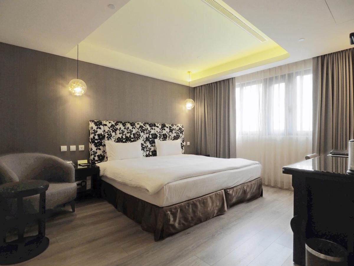 Stay Hotel - Taichung Yizhong מראה חיצוני תמונה