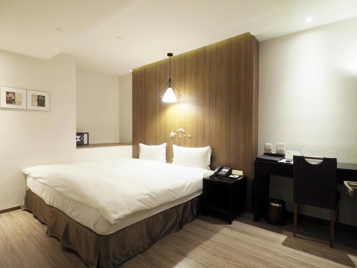Stay Hotel - Taichung Yizhong מראה חיצוני תמונה