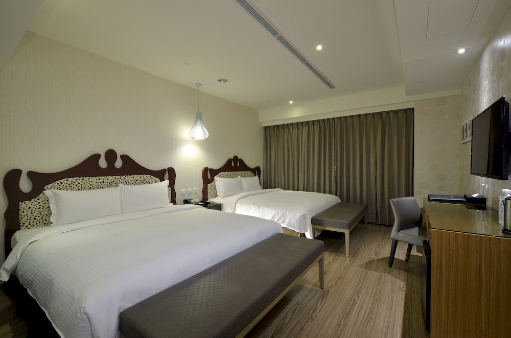 Stay Hotel - Taichung Yizhong מראה חיצוני תמונה