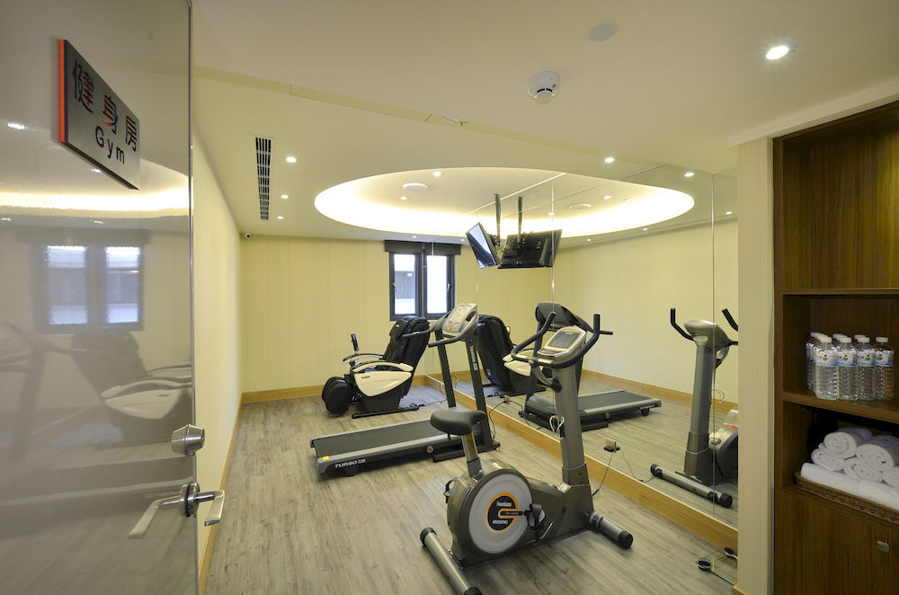 Stay Hotel - Taichung Yizhong מראה חיצוני תמונה