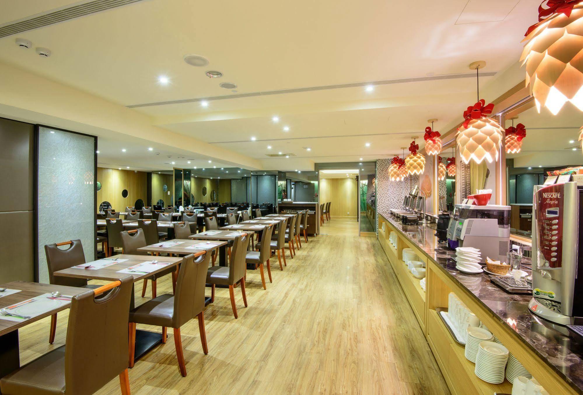 Stay Hotel - Taichung Yizhong מראה חיצוני תמונה